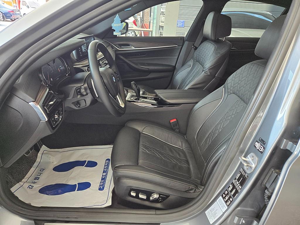 BMW 5-Series — photo 05