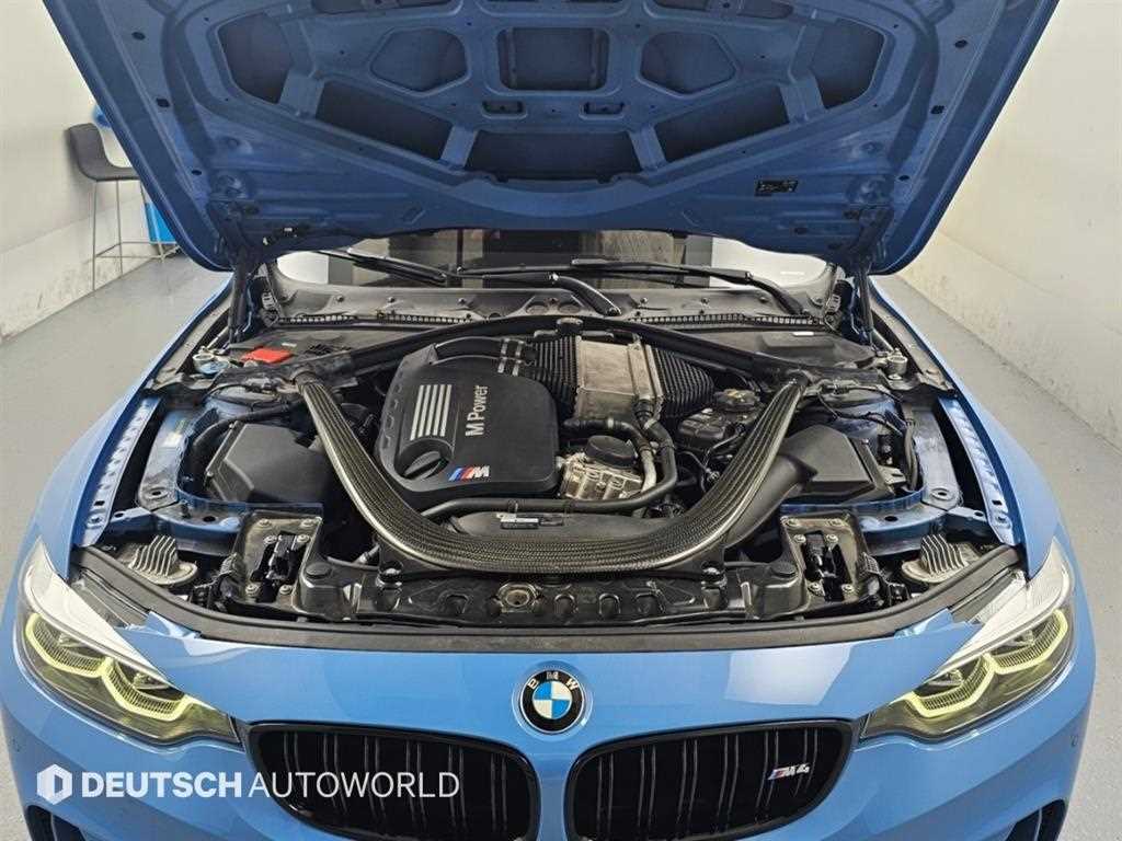 BMW M4 — photo 07