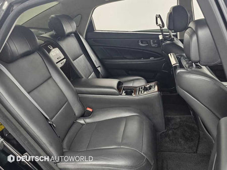 Hyundai Equus — photo 12