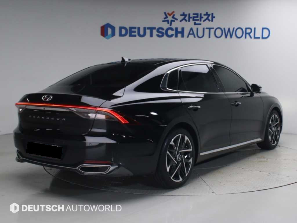 Hyundai Grandeur — photo 02