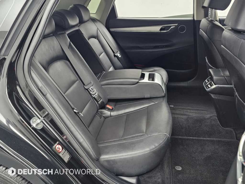 Hyundai Grandeur — photo 12