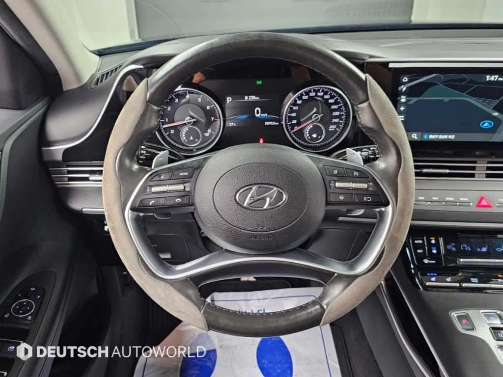 Hyundai Grandeur — photo 13