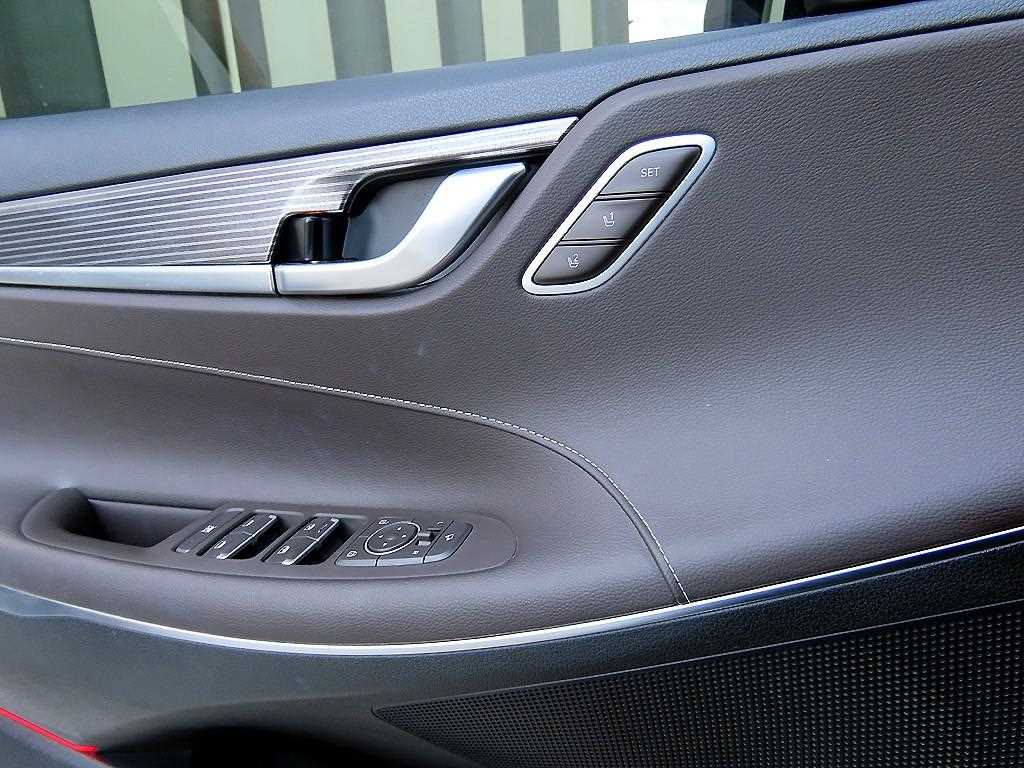 Hyundai Grandeur — photo 11