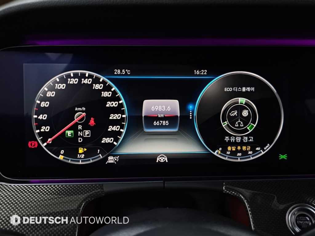 Mercedes-Benz CLS-Class — photo 08