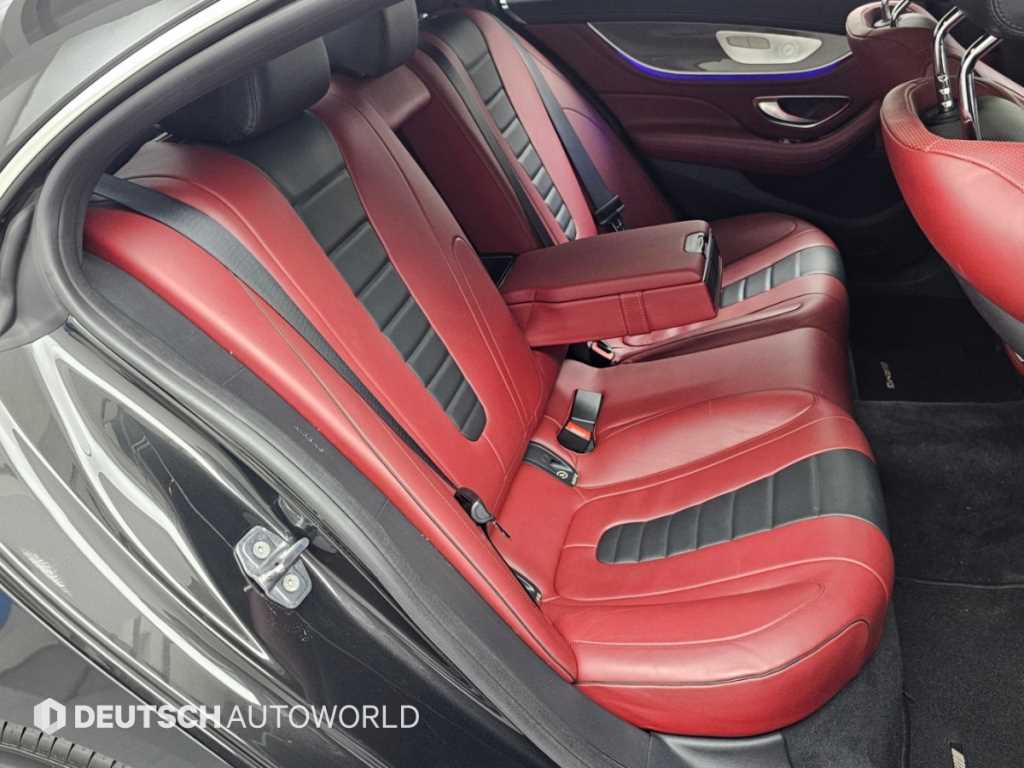 Mercedes-Benz CLS-Class — photo 12
