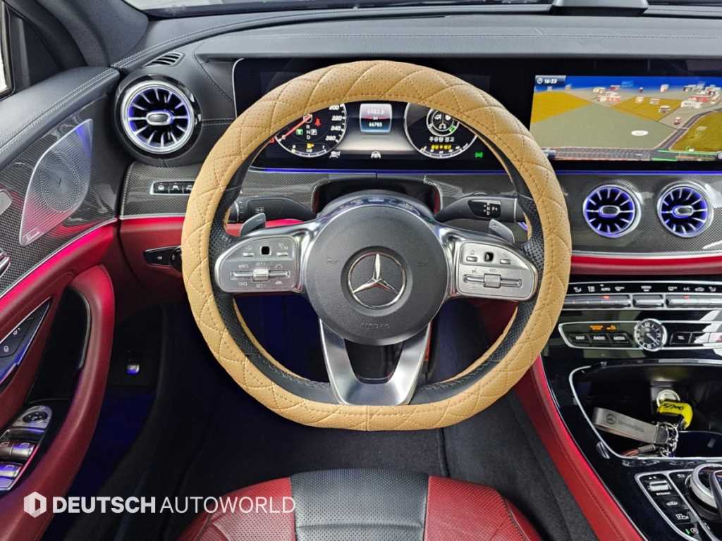 Mercedes-Benz CLS-Class — photo 13