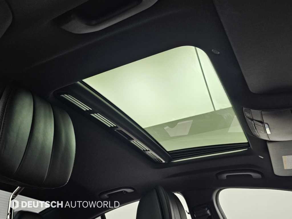 Mercedes-Benz CLS-Class — photo 18