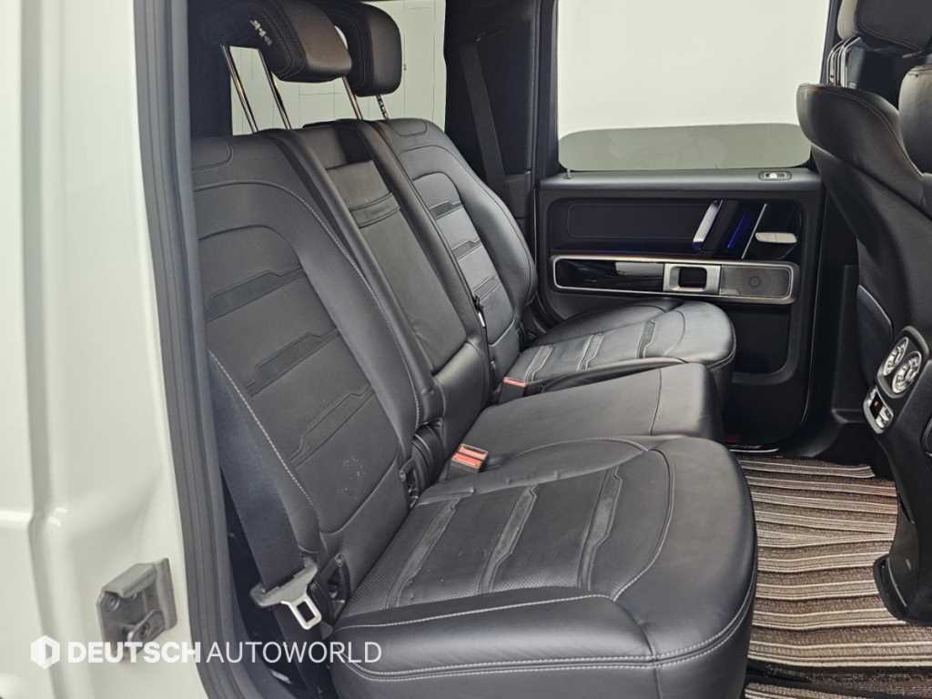 Mercedes-Benz G-Class — photo 12