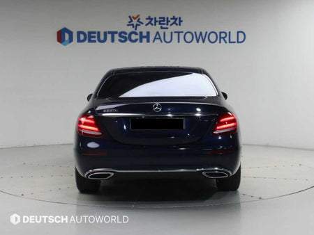 Mercedes-Benz E-Class — photo 05