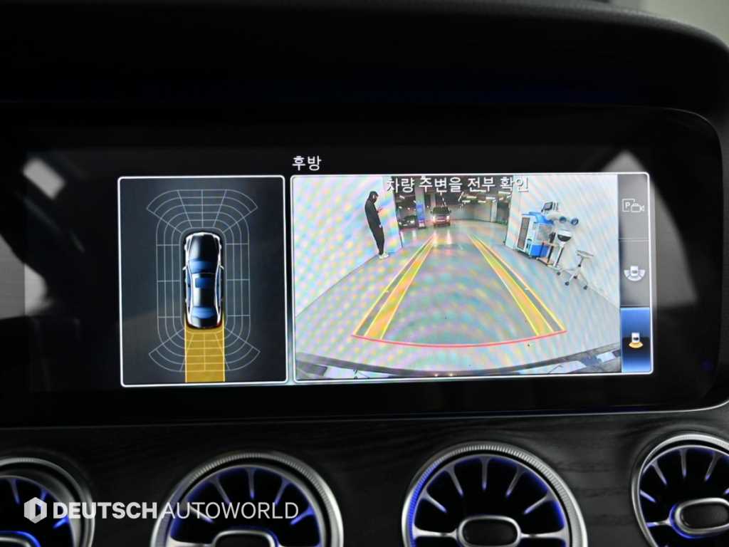 Mercedes-Benz E-Class — photo 15