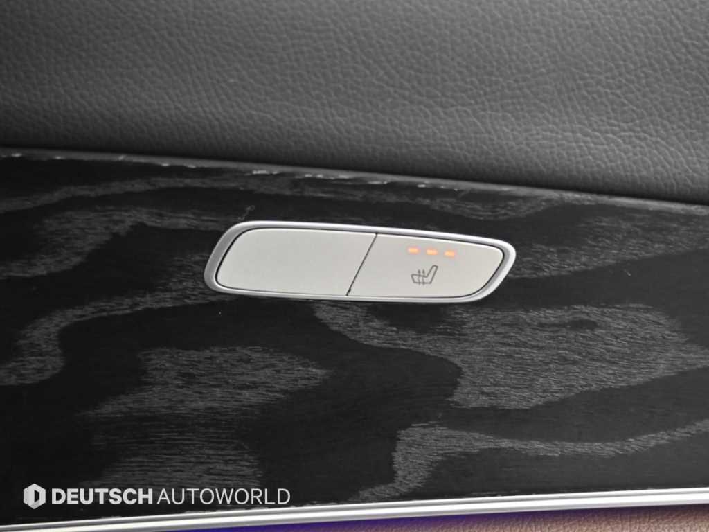 Mercedes-Benz E-Class — photo 16
