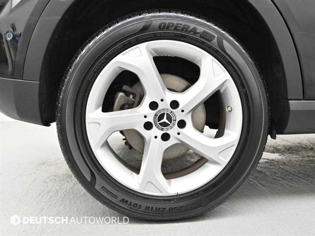 Mercedes-Benz GLA-Class — photo 05