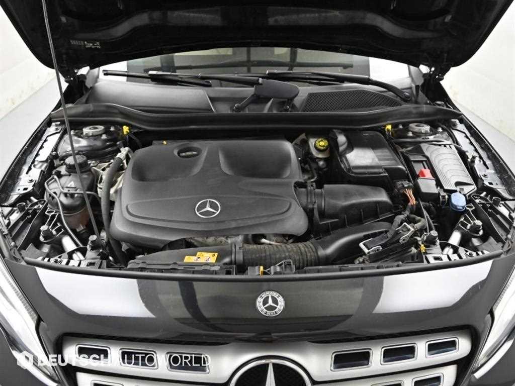 Mercedes-Benz GLA-Class — photo 06