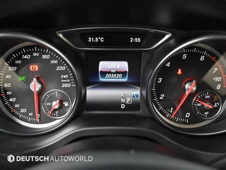 Mercedes-Benz GLA-Class — photo 08