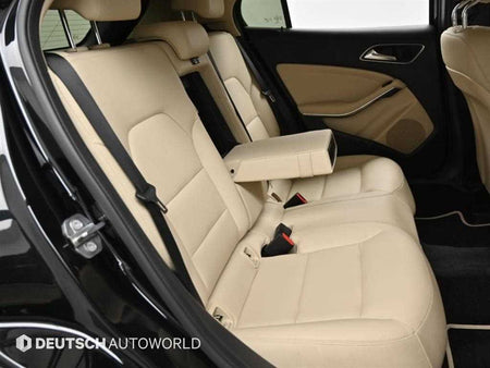 Mercedes-Benz GLA-Class — photo 12