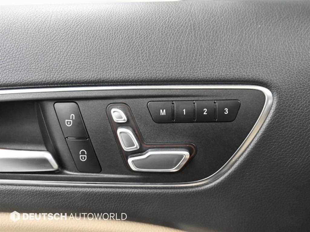Mercedes-Benz GLA-Class — photo 15