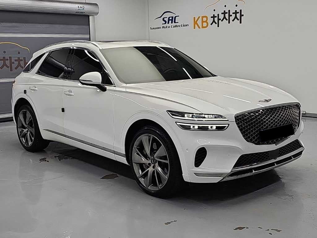 Genesis GV70 — photo 04