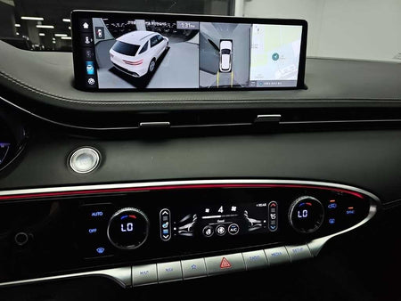 Genesis GV70 — photo 10