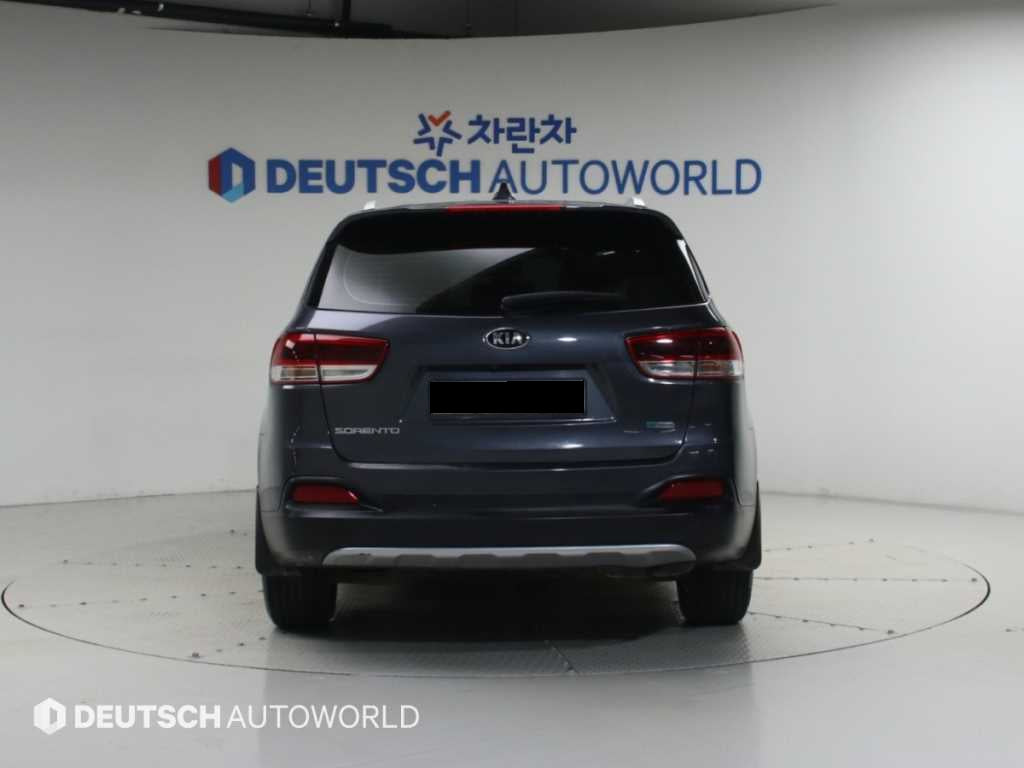 Kia Sorento — photo 04