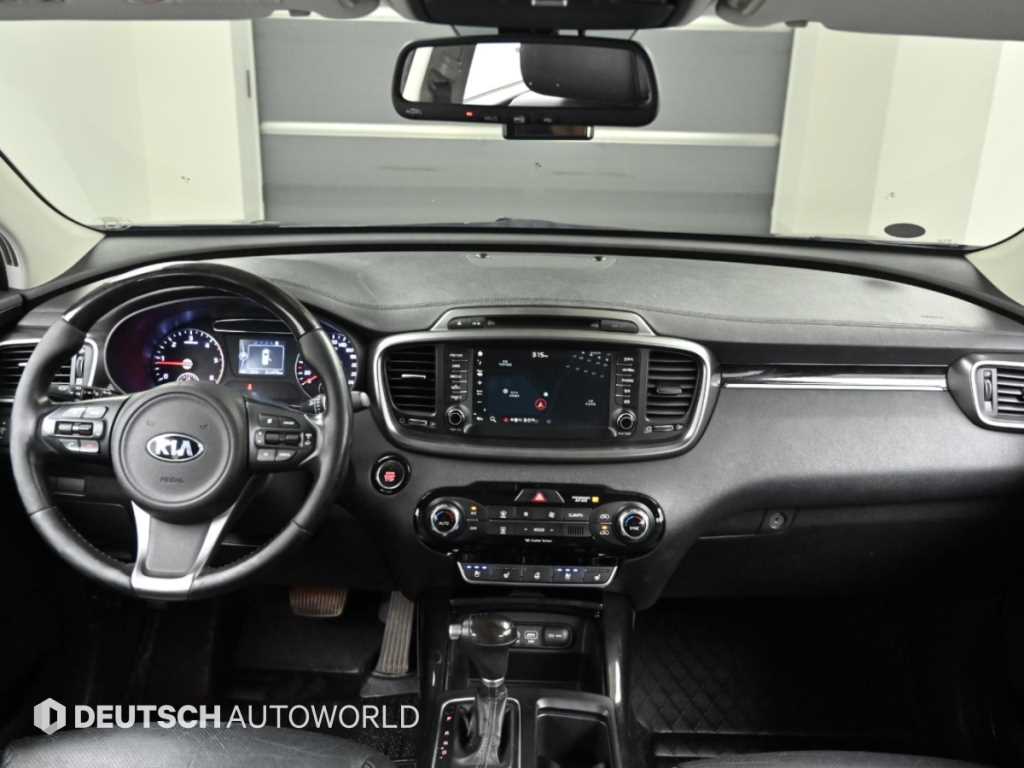 Kia Sorento — photo 07