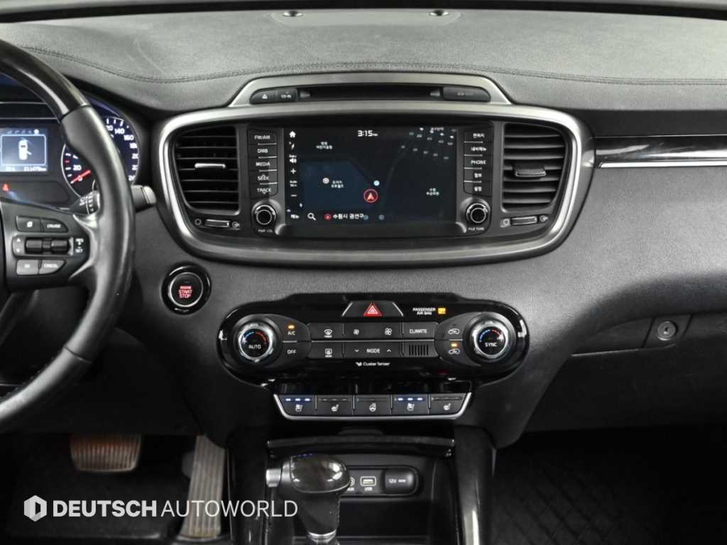 Kia Sorento — photo 14