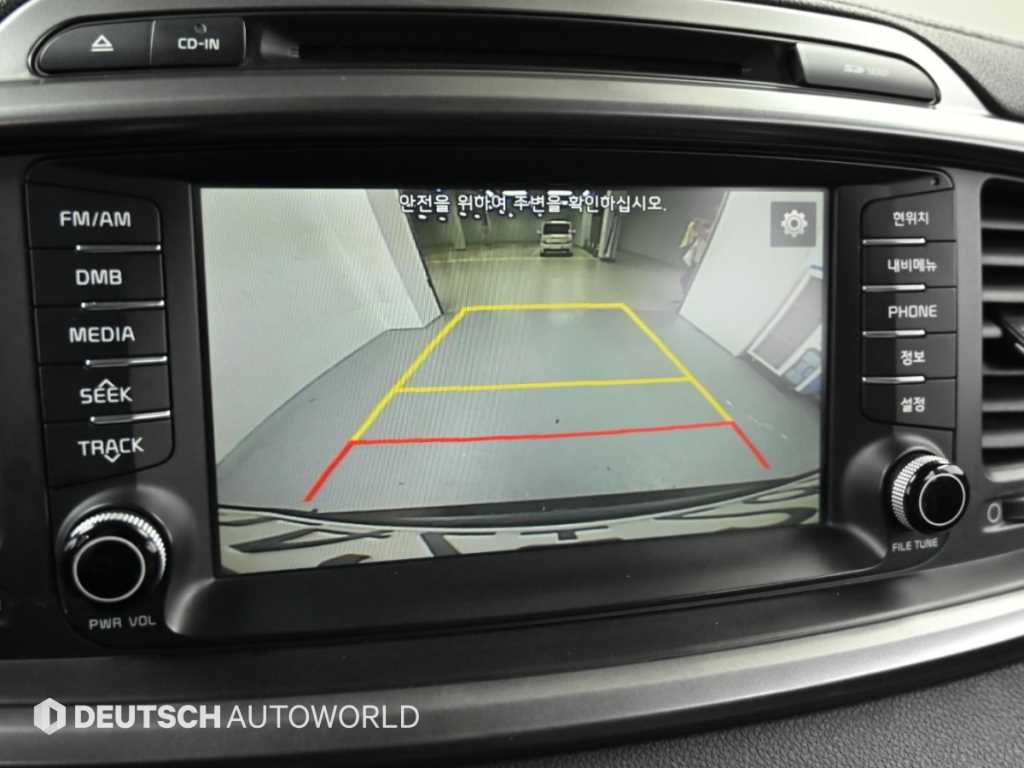 Kia Sorento — photo 15