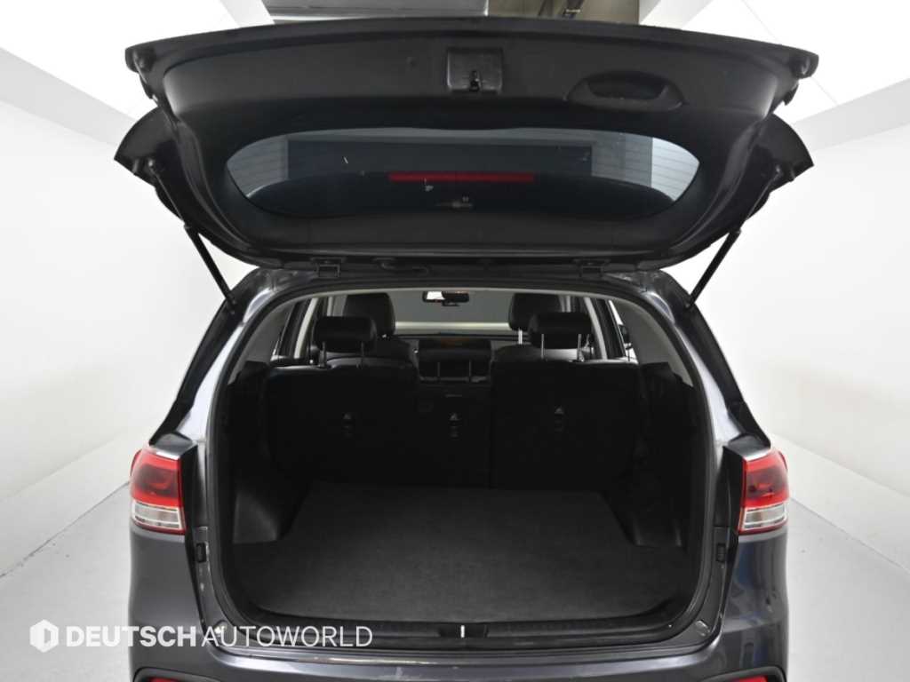 Kia Sorento — photo 19