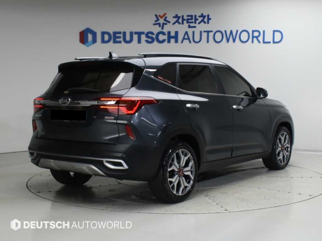 Kia Seltos — photo 02