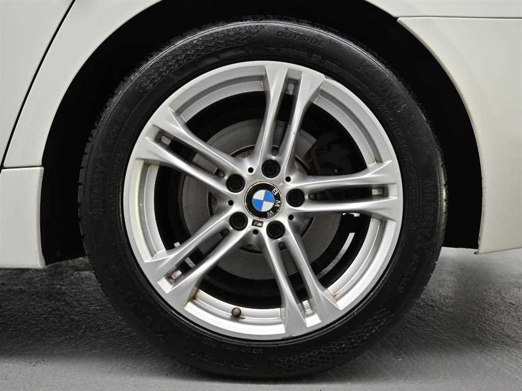 BMW 5-Series — photo 05