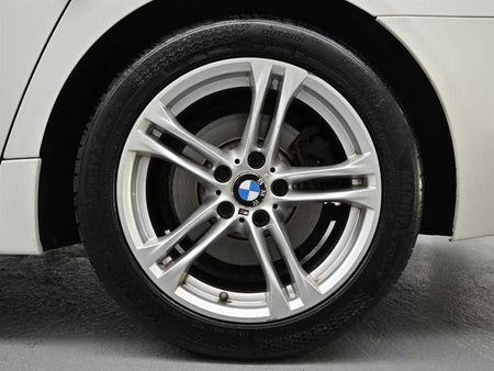 BMW 5-Series — photo 05