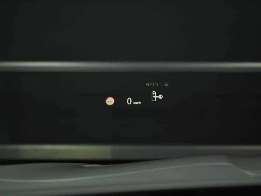 BMW 5-Series — photo 17