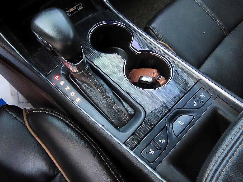 CHEVROLET Impala — photo 11