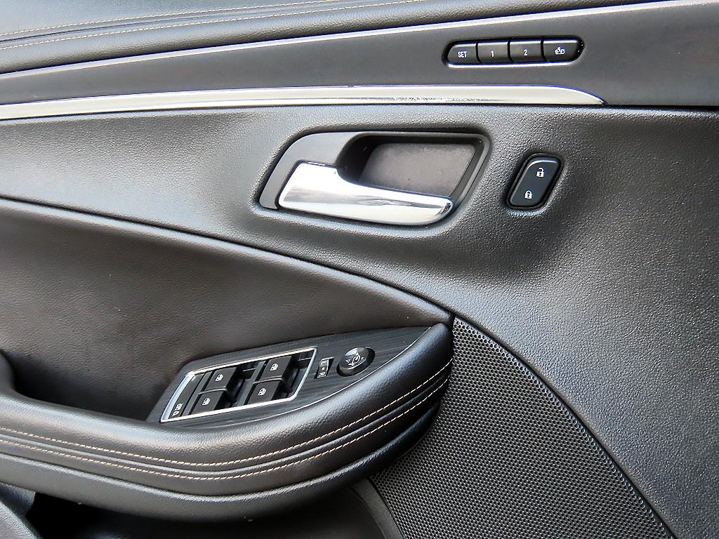 CHEVROLET Impala — photo 12