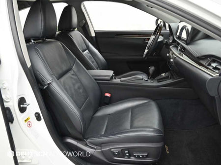 Lexus ES — photo 10