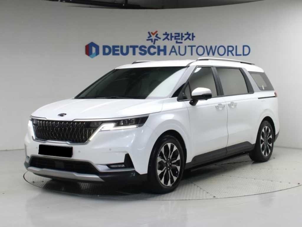 Kia Carnival — photo 01