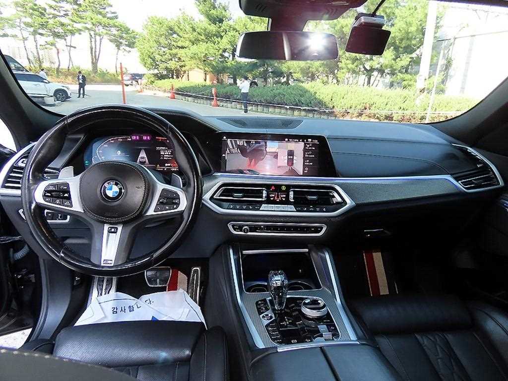 BMW X6 — photo 07