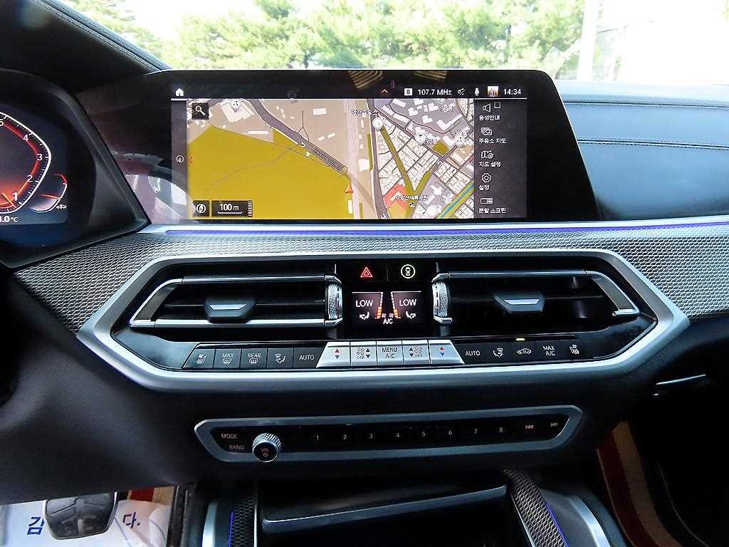BMW X6 — photo 13