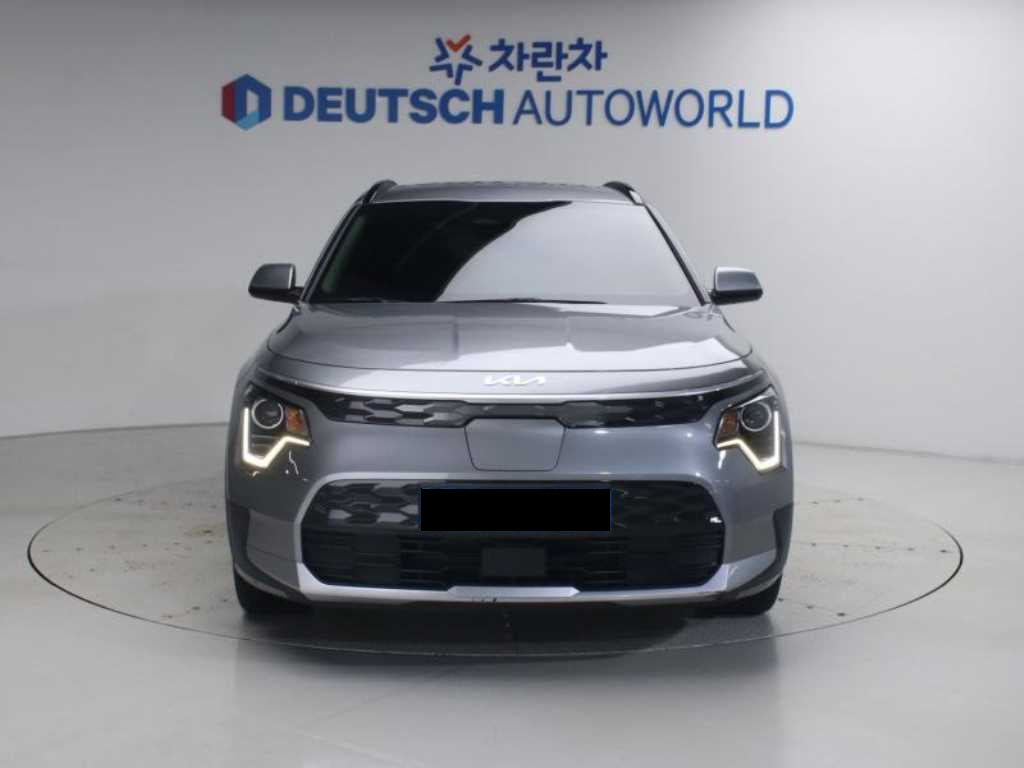 Kia Niro — photo 03