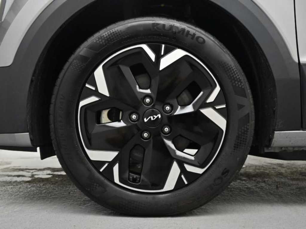Kia Niro — photo 05