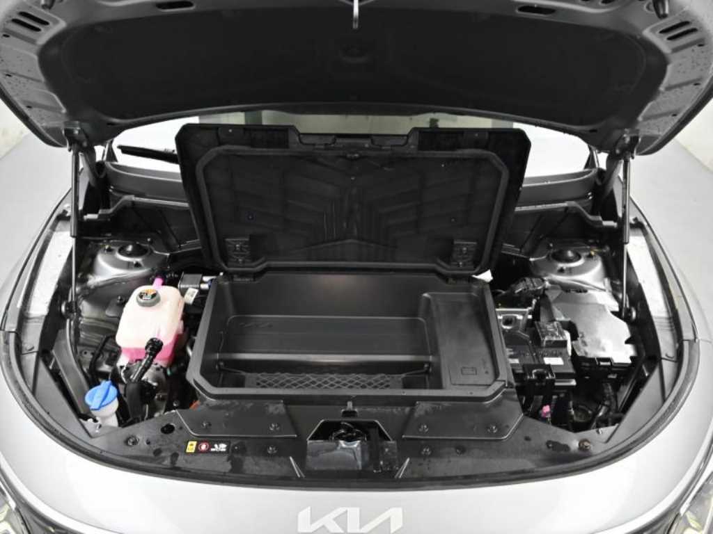 Kia Niro — photo 06