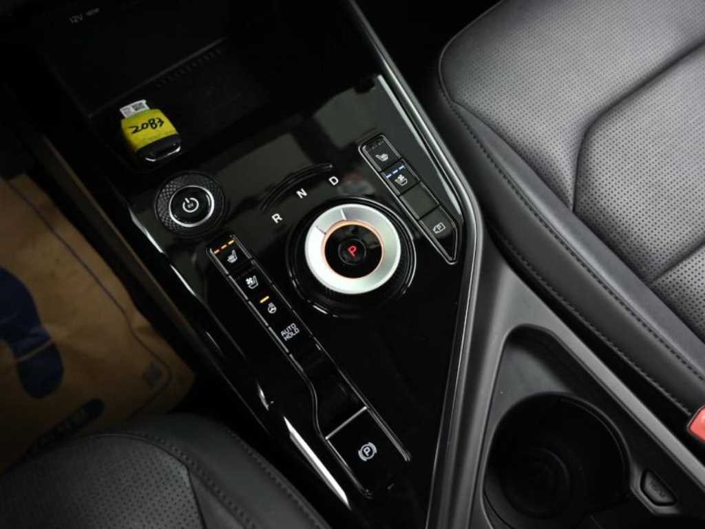Kia Niro — photo 09