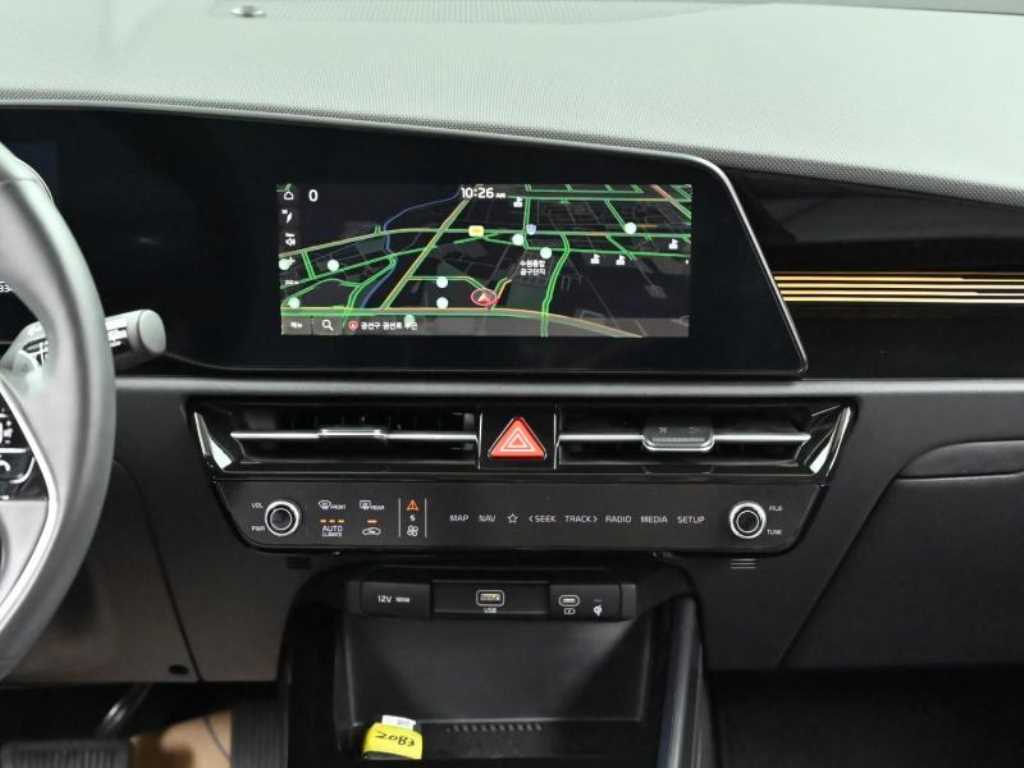 Kia Niro — photo 14