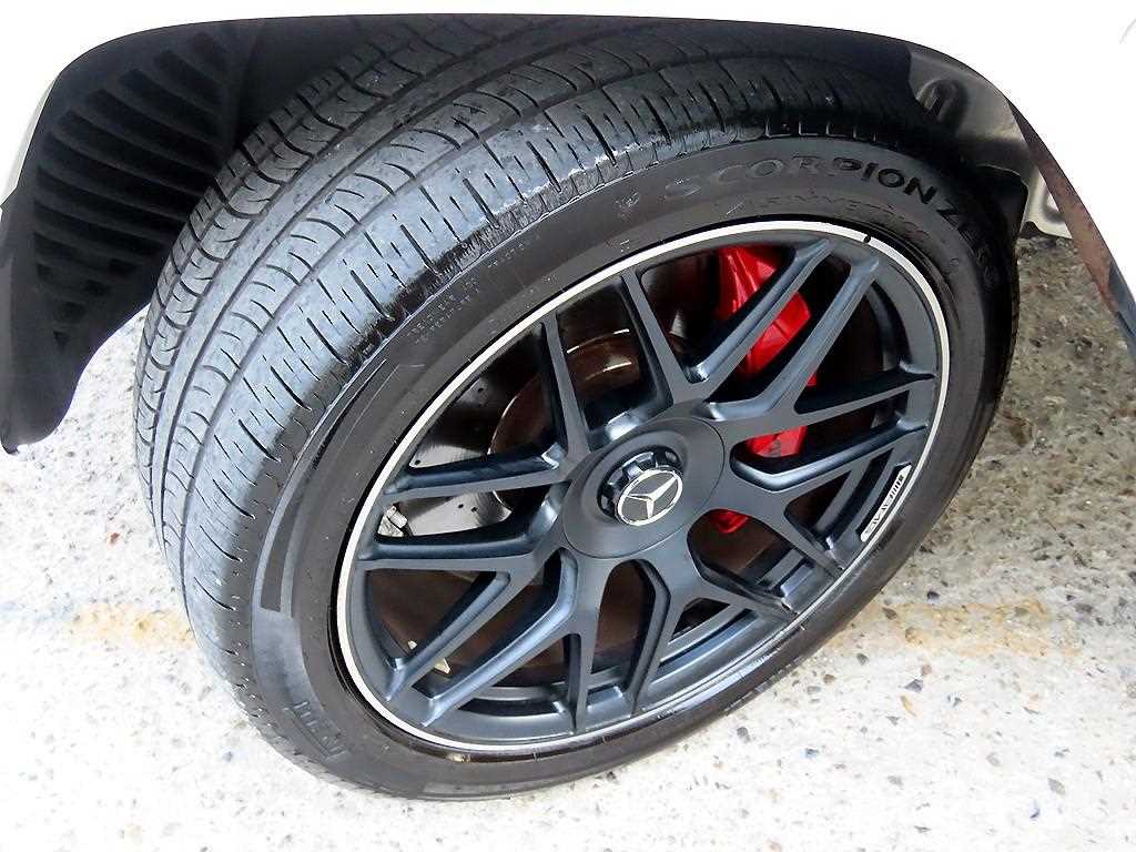 Mercedes-Benz G-Class — photo 20