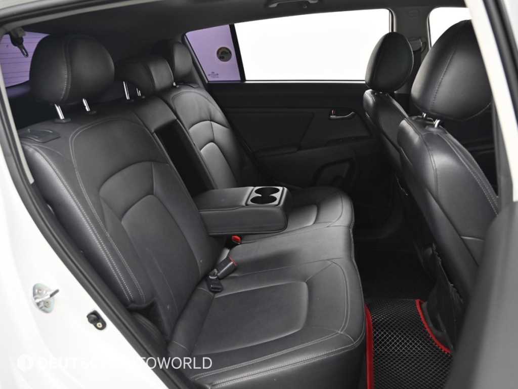 Kia Sportage — photo 12