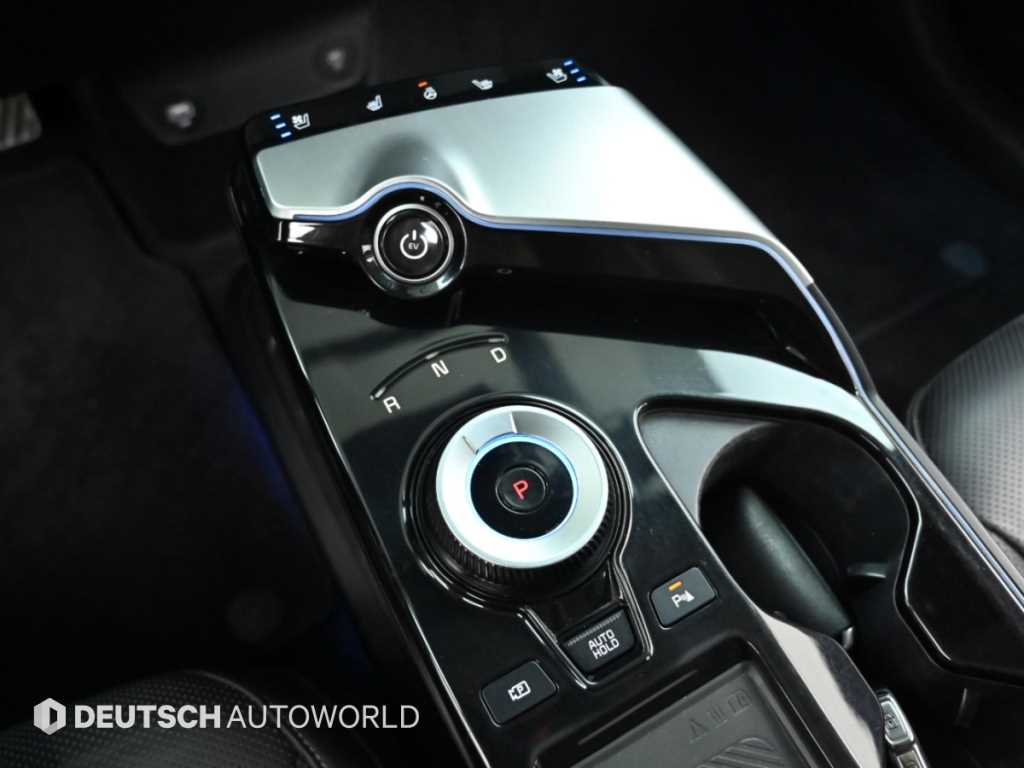 Kia EV6 — photo 09