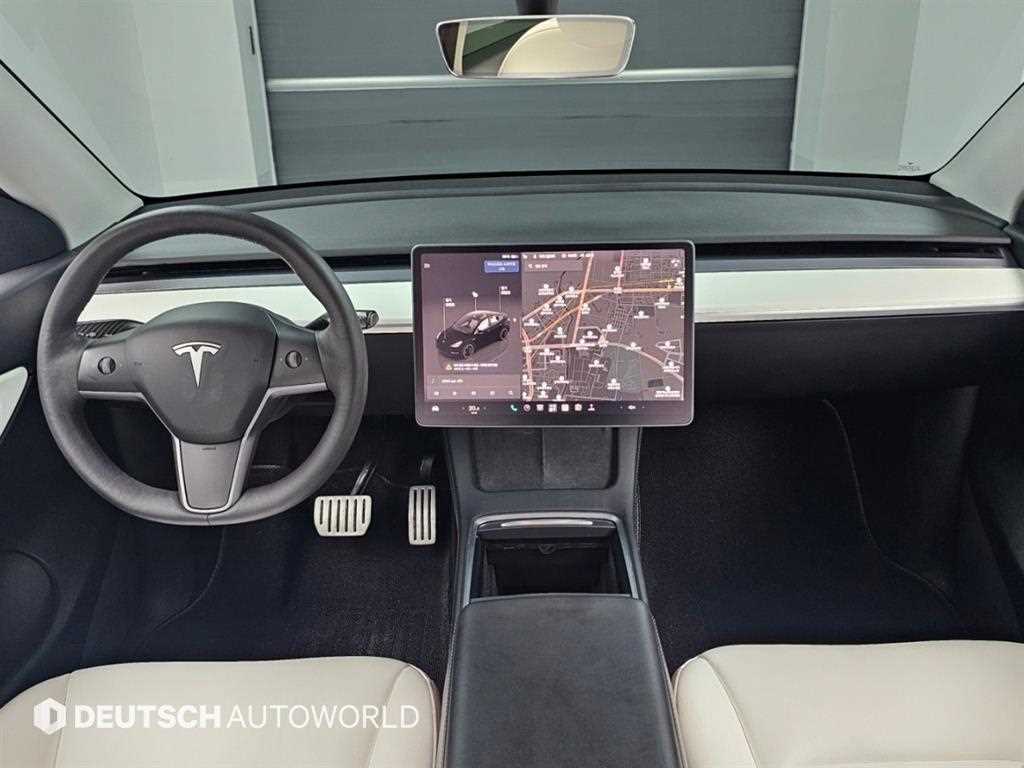 Tesla Model Y — photo 07