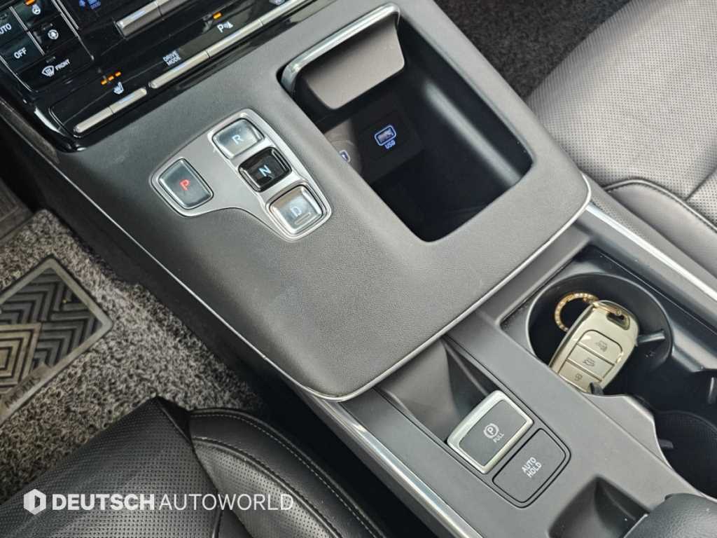 Hyundai Grandeur — photo 09