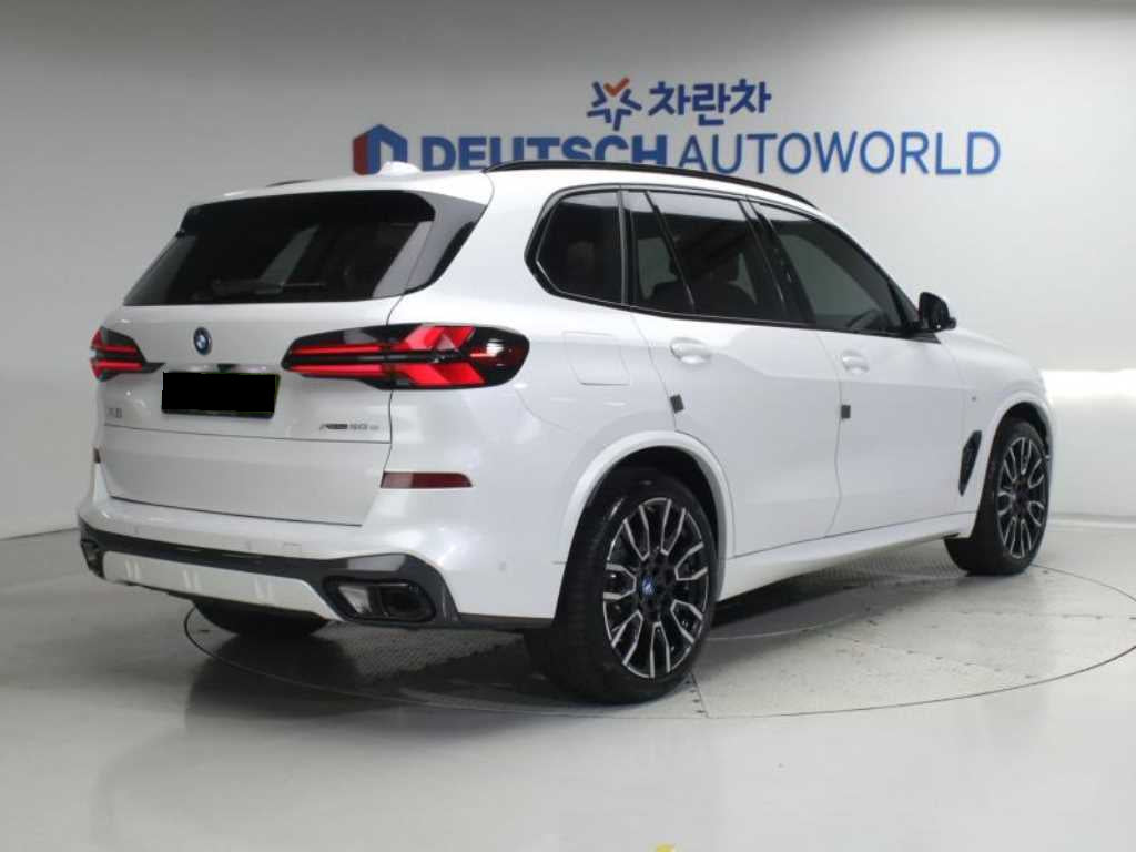 BMW X5 — photo 02