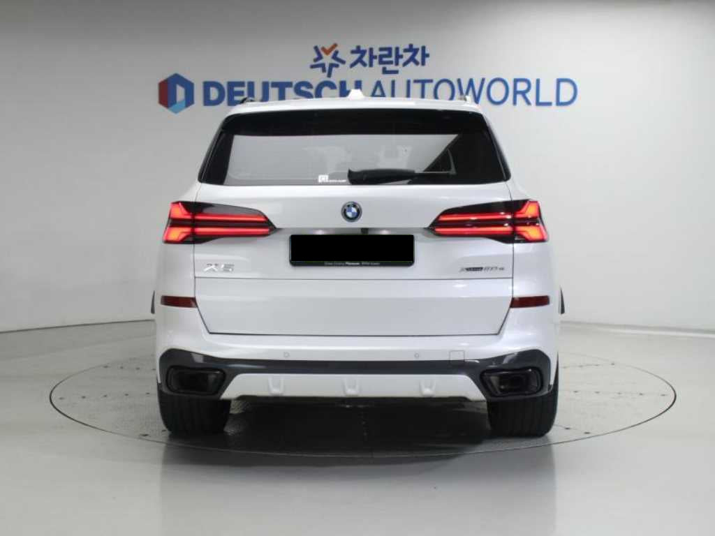 BMW X5 — photo 04