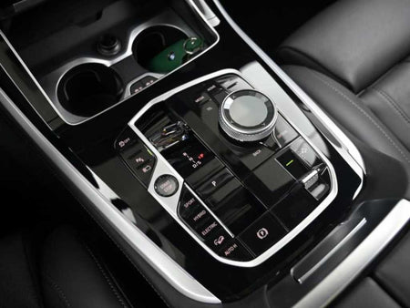 BMW X5 — photo 09
